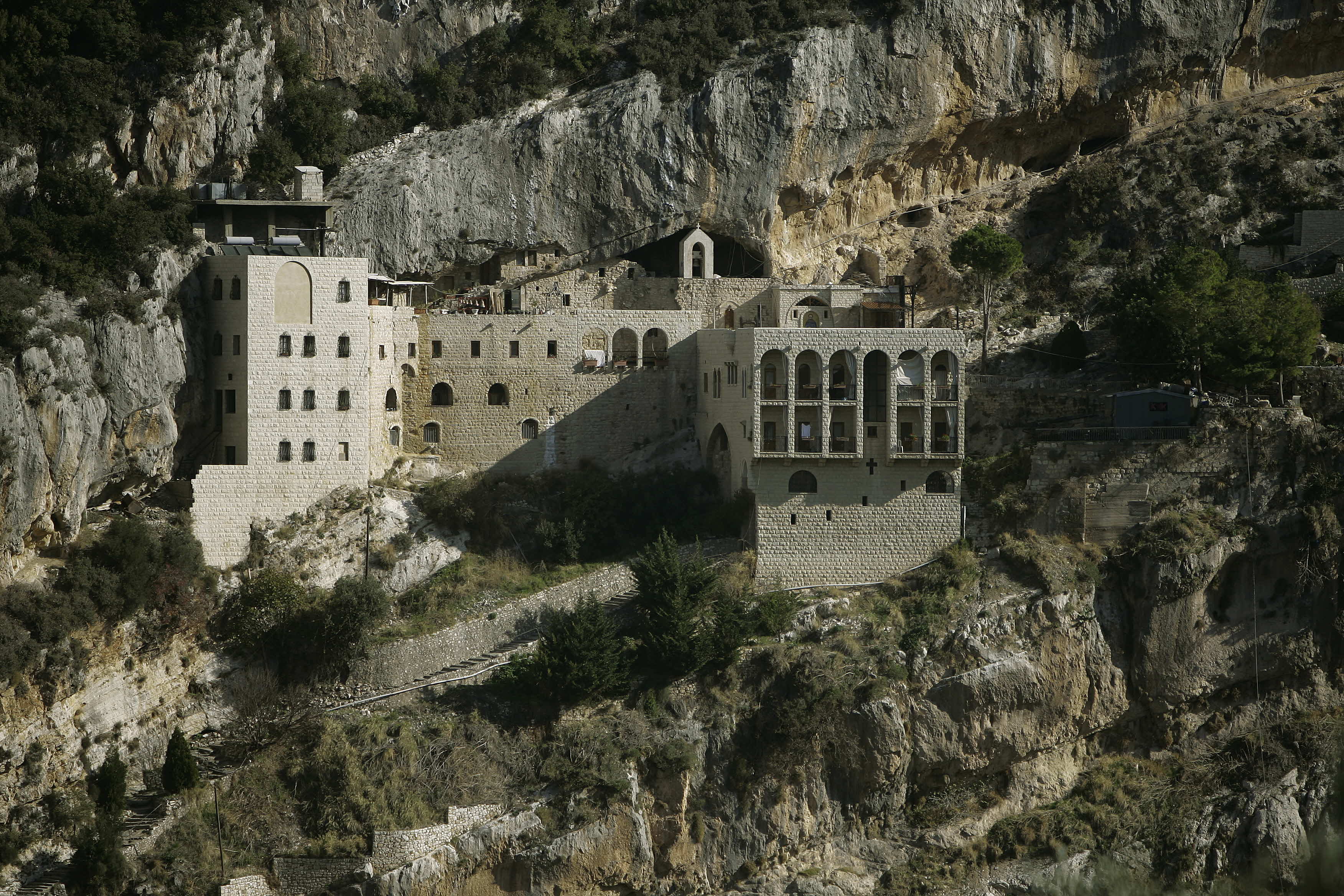 qadisha valley monastery 
