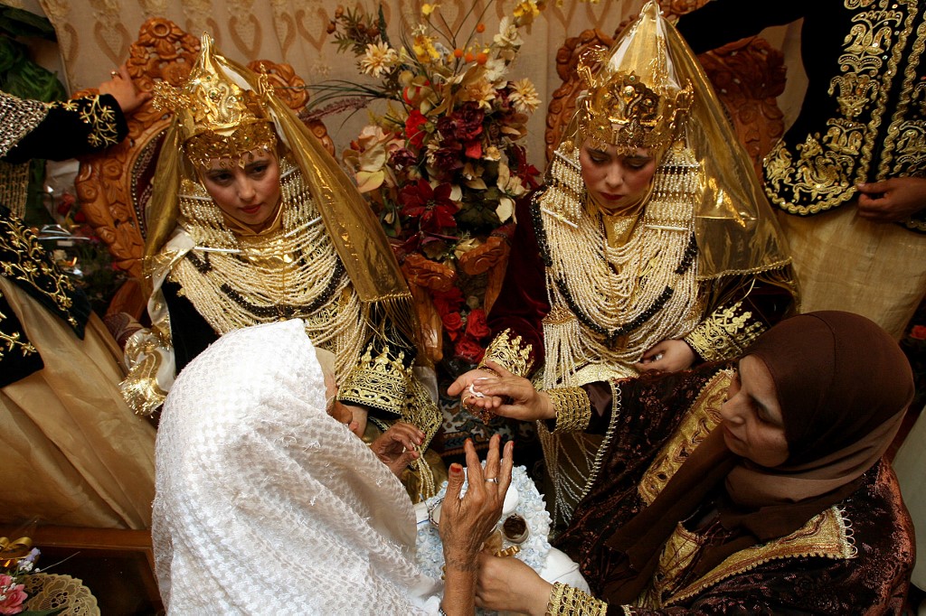 Un mariage traditionnel dans la capitale Alger (AFP)