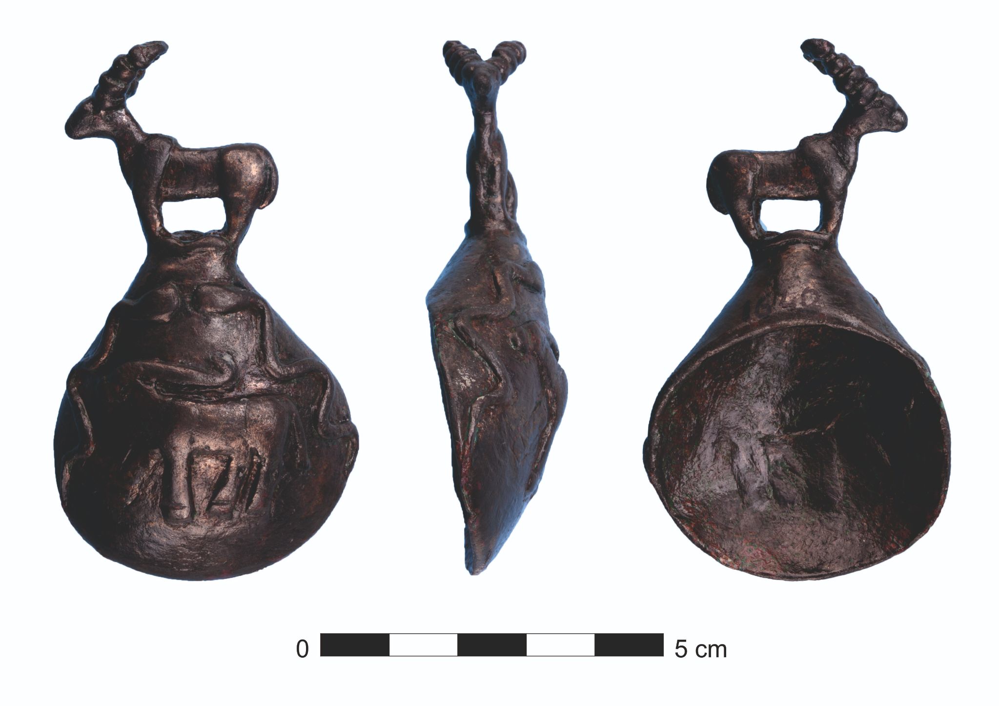 Hunter gatherer tools discovered at the archaeological site are indicative of an Early Bronze Age community (Haluk Saglamtimur)