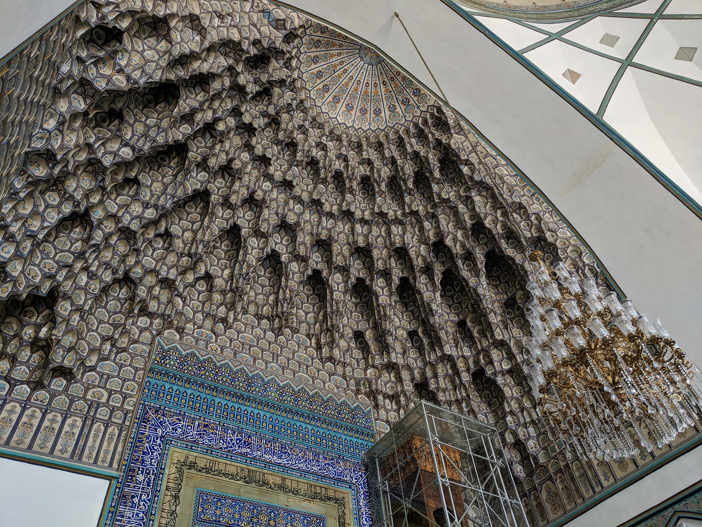 La mosquée Goharshad fait partie du complexe élargi du mausolée de l’imam Reza où sont conduites les prières collectives (Zirrar Ali)